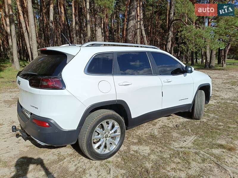 Позашляховик / Кросовер Jeep Cherokee 2014 в Сумах фото 20 Позашляховик / Кросовер Jeep Cherokee 2014 в Сумах