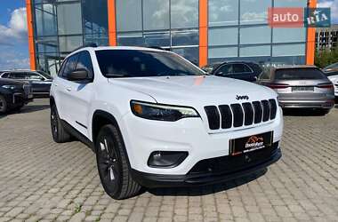 Внедорожник / Кроссовер Jeep Cherokee 2020 в Львове