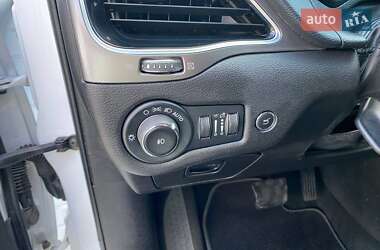 Внедорожник / Кроссовер Jeep Cherokee 2020 в 