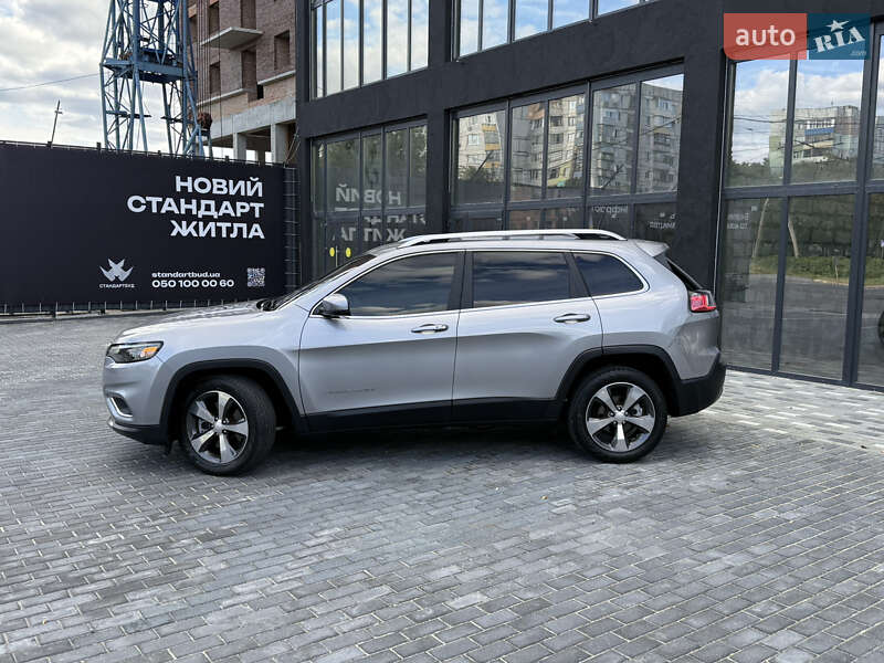 Позашляховик / Кросовер Jeep Cherokee 2019 в Полтаві фото 5 Позашляховик / Кросовер Jeep Cherokee 2019 в Полтаві