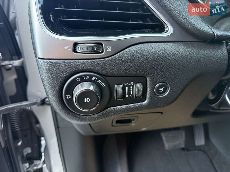 Позашляховик / Кросовер Jeep Cherokee 2019 в Полтаві фото 35 Позашляховик / Кросовер Jeep Cherokee 2019 в Полтаві
