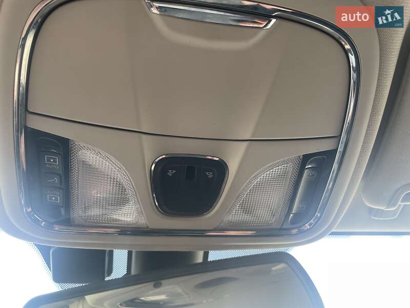 Позашляховик / Кросовер Jeep Cherokee 2015 в Тульчині