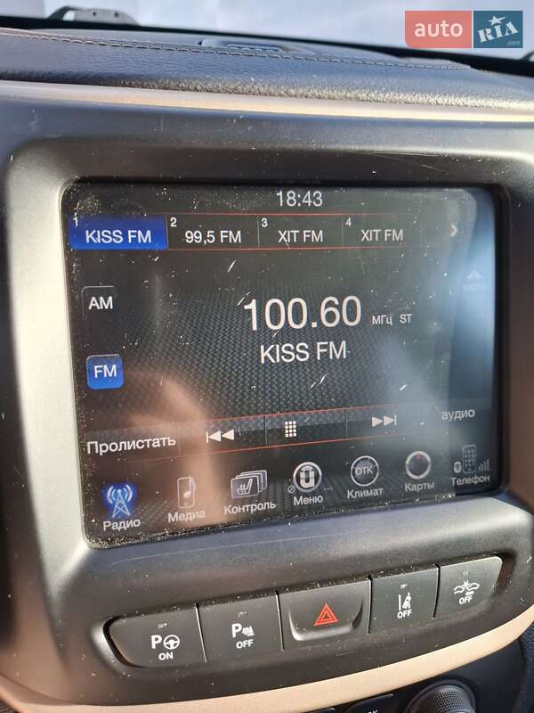 Внедорожник / Кроссовер Jeep Cherokee 2016 в Полтаве