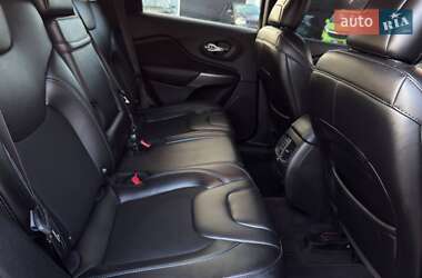 Внедорожник / Кроссовер Jeep Cherokee 2018 в 