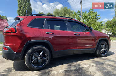 Внедорожник / Кроссовер Jeep Cherokee 2016 в Черновцах