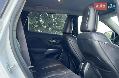 Внедорожник / Кроссовер Jeep Cherokee 2021 в 