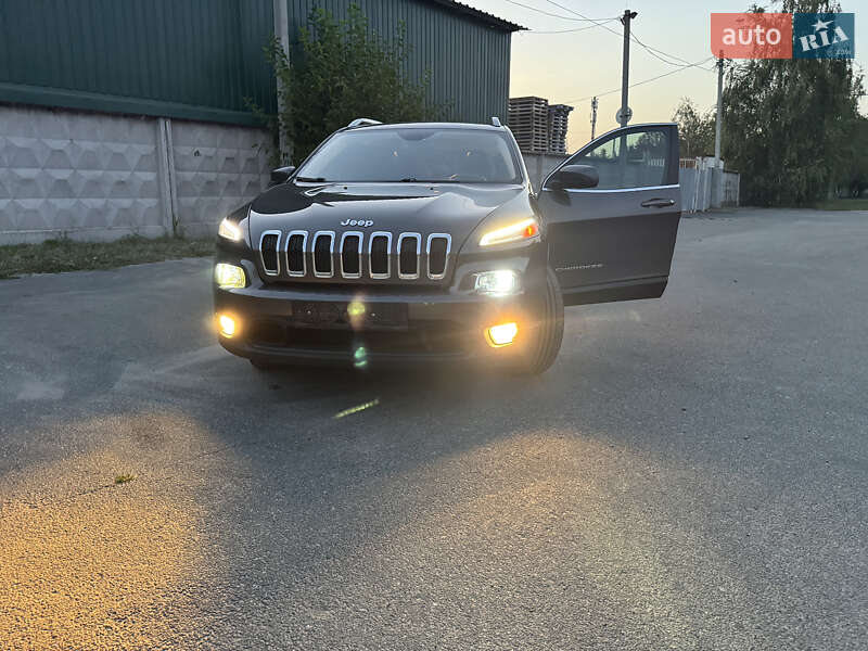 Внедорожник / Кроссовер Jeep Cherokee 2017 в Фастове