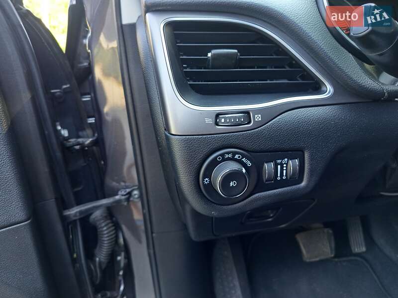 Внедорожник / Кроссовер Jeep Cherokee 2021 в Бердичеве фото 21 Внедорожник / Кроссовер Jeep Cherokee 2021 в Бердичеве