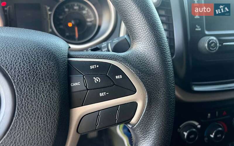 Позашляховик / Кросовер Jeep Cherokee 2017 в Івано-Франківську фото 15 Позашляховик / Кросовер Jeep Cherokee 2017 в Івано-Франківську