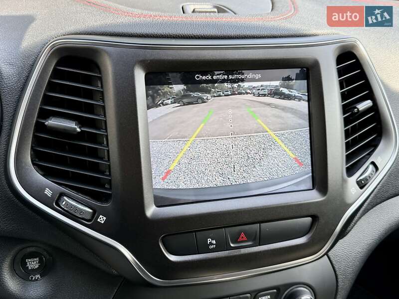 Внедорожник / Кроссовер Jeep Cherokee 2020 в Харькове