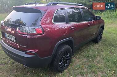 Внедорожник / Кроссовер Jeep Cherokee 2018 в 