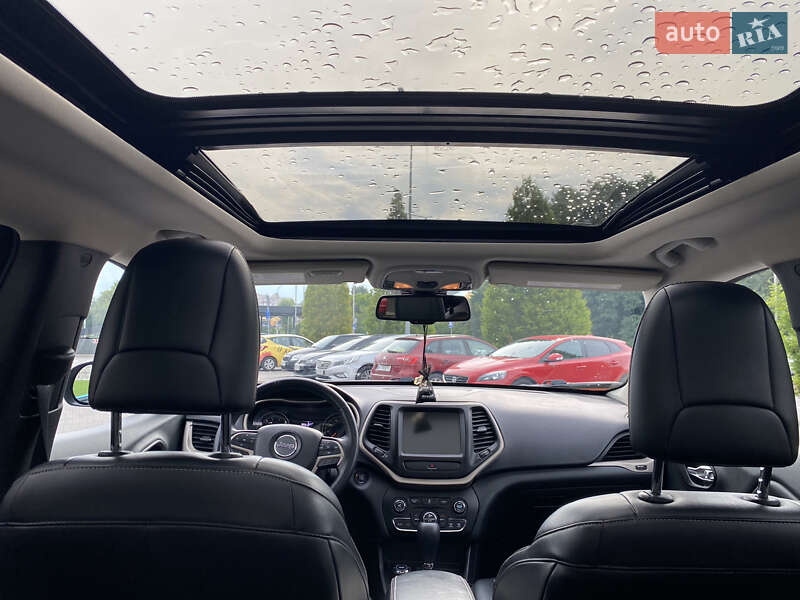 Внедорожник / Кроссовер Jeep Cherokee 2015 в Буче фото 25 Внедорожник / Кроссовер Jeep Cherokee 2015 в Буче