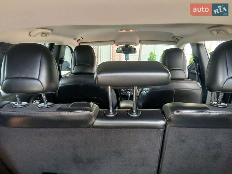 Внедорожник / Кроссовер Jeep Cherokee 2017 в Джурине фото 5 Внедорожник / Кроссовер Jeep Cherokee 2017 в Джурине