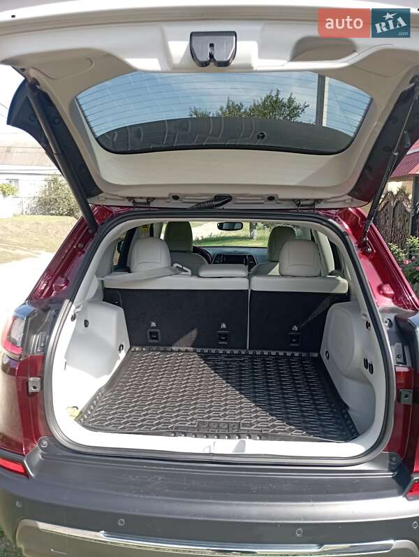 Внедорожник / Кроссовер Jeep Cherokee 2019 в Харькове фото 7 Внедорожник / Кроссовер Jeep Cherokee 2019 в Харькове