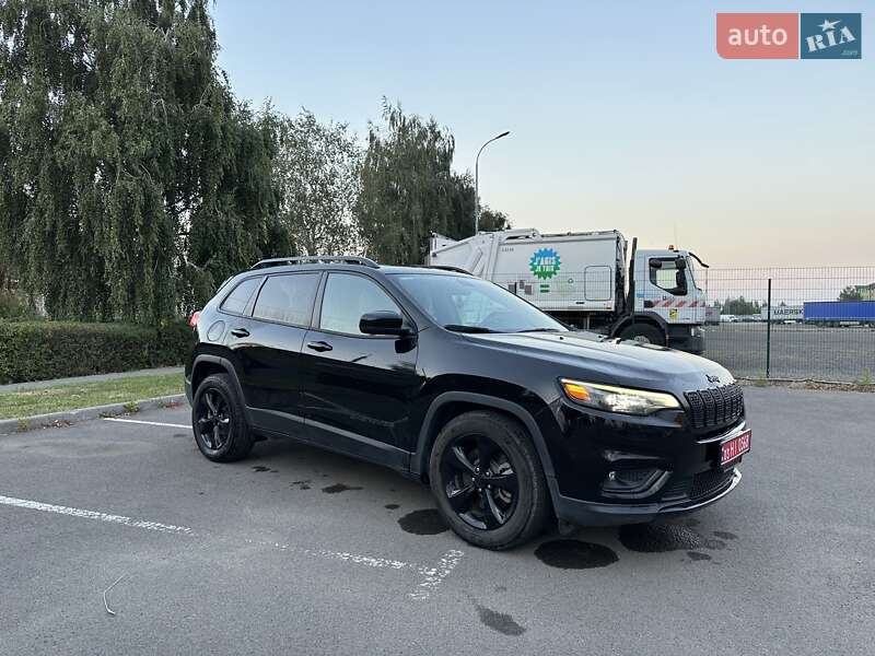 Внедорожник / Кроссовер Jeep Cherokee 2018 в Павлограде