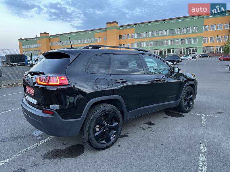Внедорожник / Кроссовер Jeep Cherokee 2018 в Павлограде