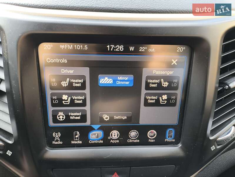 Внедорожник / Кроссовер Jeep Cherokee 2015 в Киеве