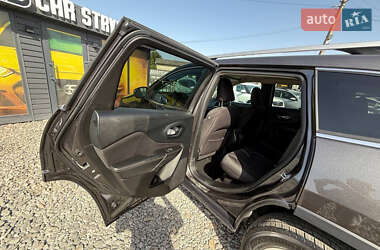 Внедорожник / Кроссовер Jeep Cherokee 2014 в 