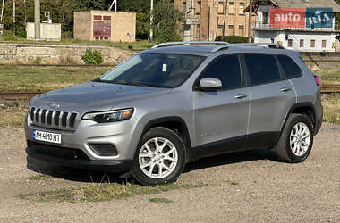 Внедорожник / Кроссовер Jeep Cherokee 2020 в 