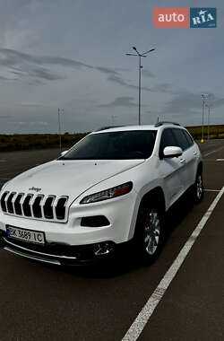 Внедорожник / Кроссовер Jeep Cherokee 2017 в 