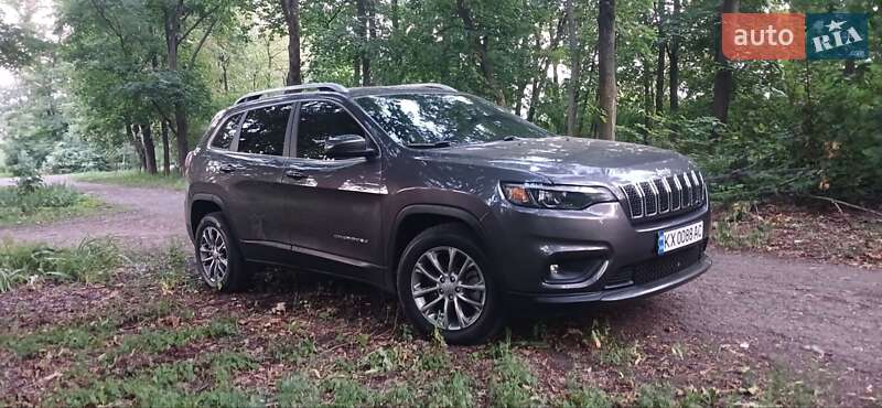 Внедорожник / Кроссовер Jeep Cherokee 2018 в Харькове