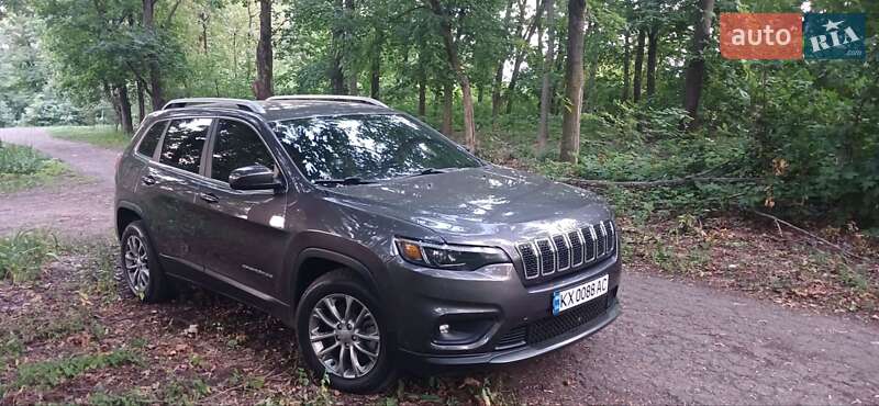 Внедорожник / Кроссовер Jeep Cherokee 2018 в Харькове