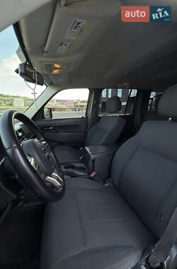 Внедорожник / Кроссовер Jeep Cherokee 2010 в 