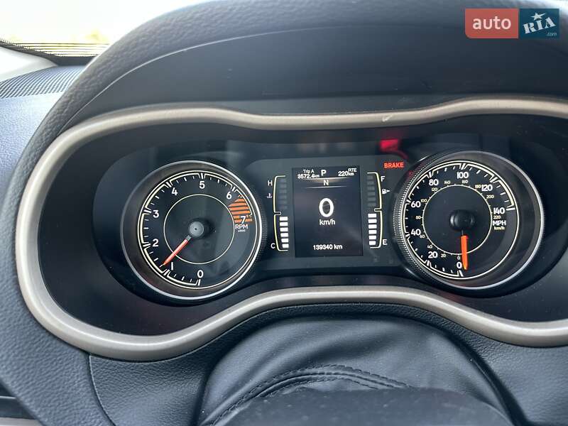 Внедорожник / Кроссовер Jeep Cherokee 2017 в Киеве фото 10 Внедорожник / Кроссовер Jeep Cherokee 2017 в Киеве