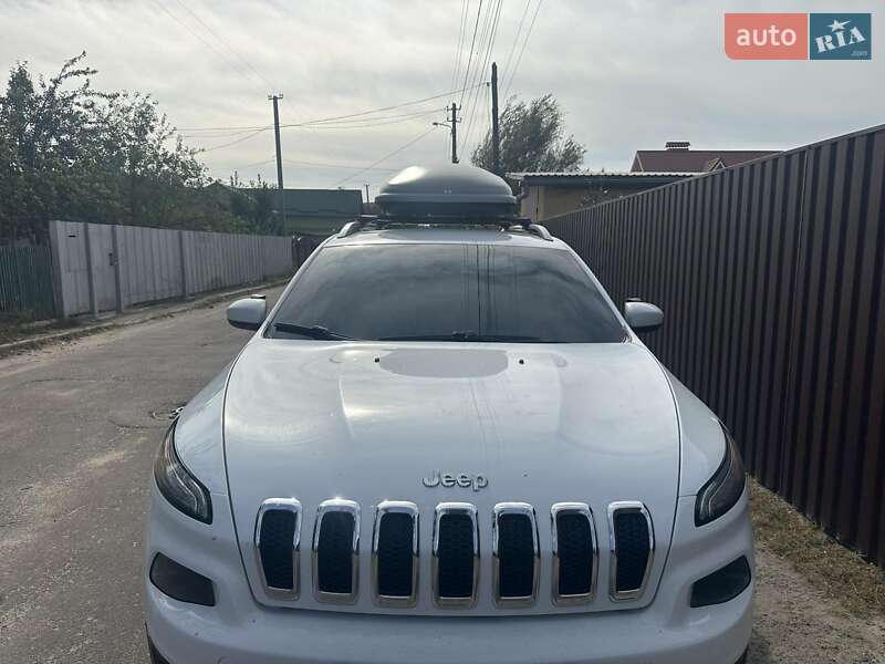 Позашляховик / Кросовер Jeep Cherokee 2013 в Житомирі