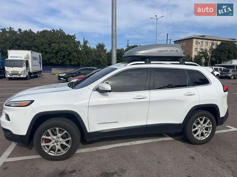Позашляховик / Кросовер Jeep Cherokee 2013 в Житомирі