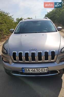 Внедорожник / Кроссовер Jeep Cherokee 2015 в Кропивницком