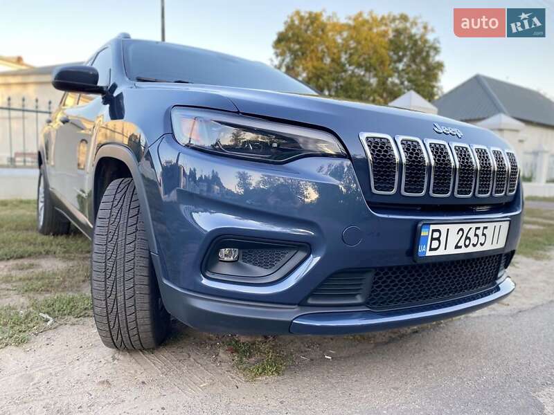 Внедорожник / Кроссовер Jeep Cherokee 2019 в Полтаве