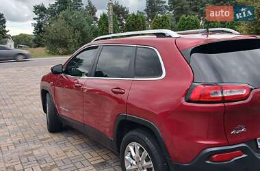 Внедорожник / Кроссовер Jeep Cherokee 2016 в 