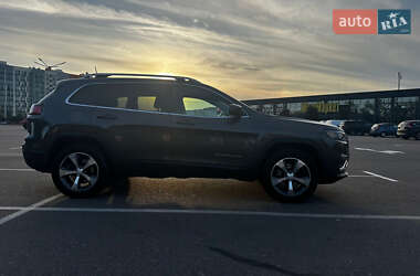 Внедорожник / Кроссовер Jeep Cherokee 2018 в Киеве