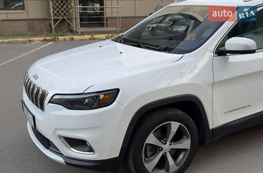 Внедорожник / Кроссовер Jeep Cherokee 2019 в 