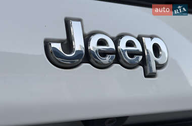 Внедорожник / Кроссовер Jeep Cherokee 2019 в 
