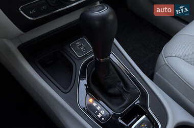 Внедорожник / Кроссовер Jeep Cherokee 2019 в 