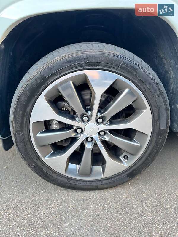 Позашляховик / Кросовер Jeep Cherokee 2018 в Києві