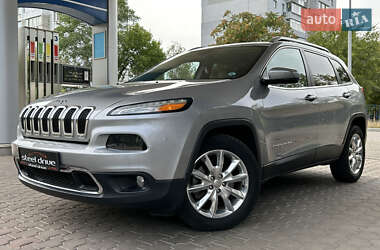 Позашляховик / Кросовер Jeep Cherokee 2016 в 