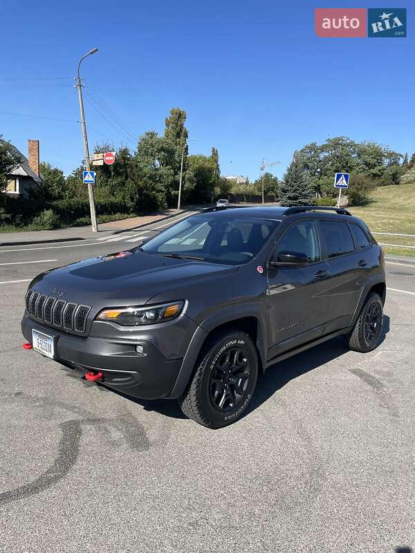 Внедорожник / Кроссовер Jeep Cherokee 2022 в Чернигове