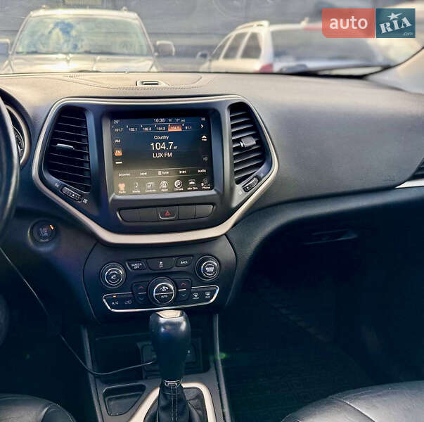 Позашляховик / Кросовер Jeep Cherokee 2013 в Львові