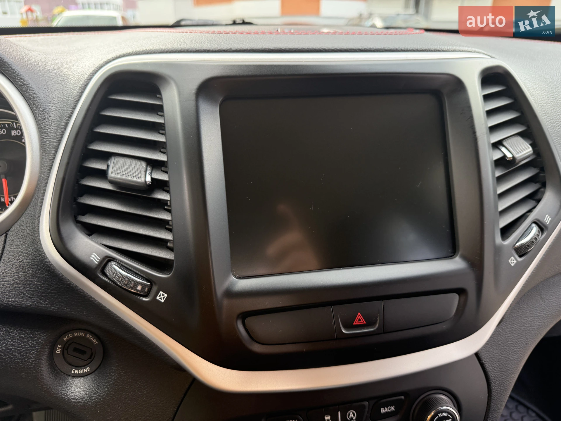 2015 Jeep Cherokee - мініатюра 27