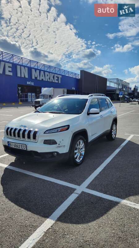 Внедорожник / Кроссовер Jeep Cherokee 2016 в Полтаве