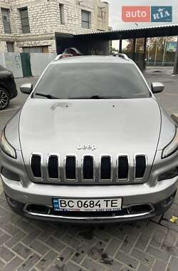 Внедорожник / Кроссовер Jeep Cherokee 2014 в 