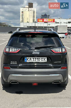 Внедорожник / Кроссовер Jeep Cherokee 2018 в 