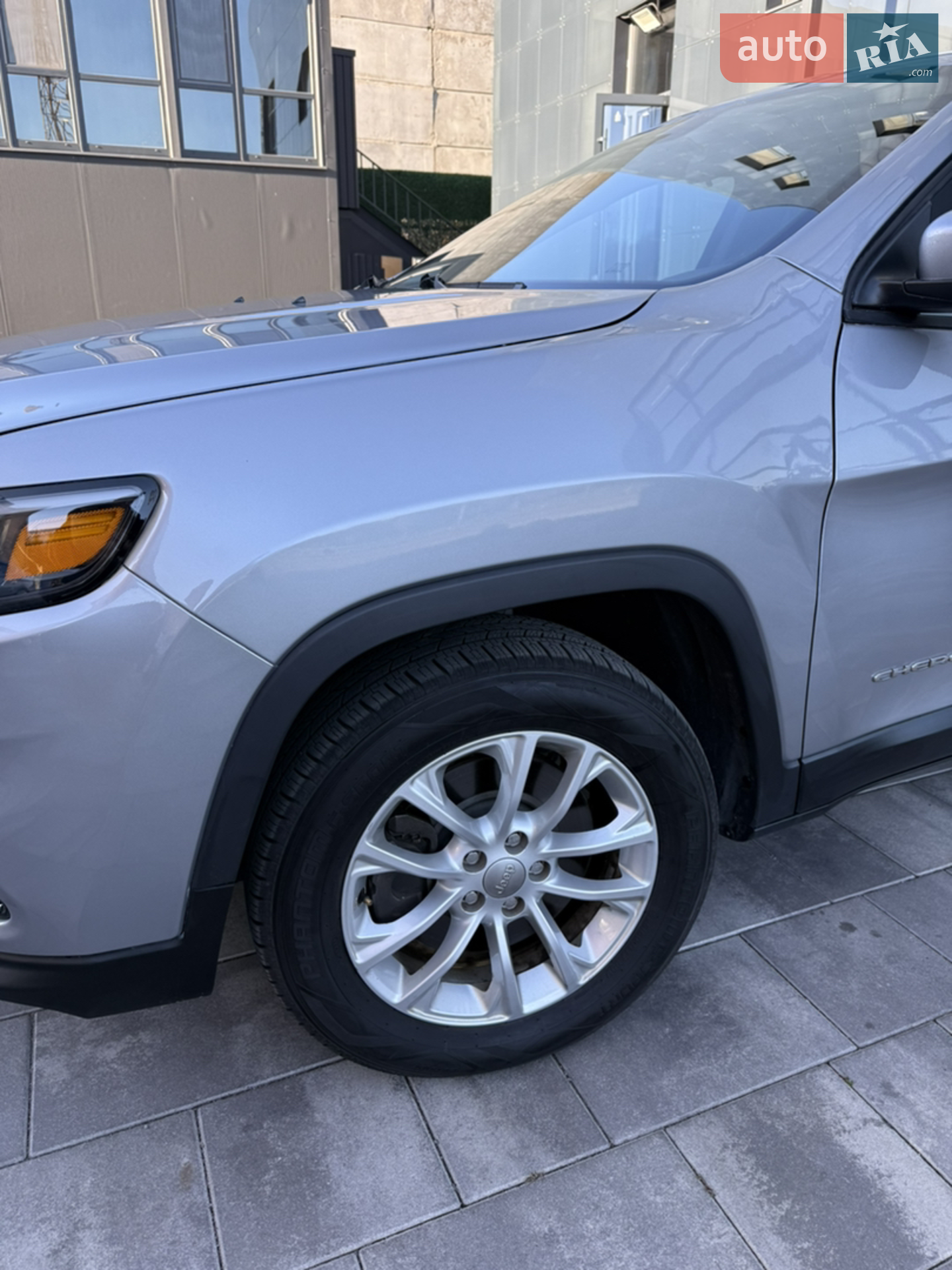 2020 Jeep Cherokee - мініатюра 6