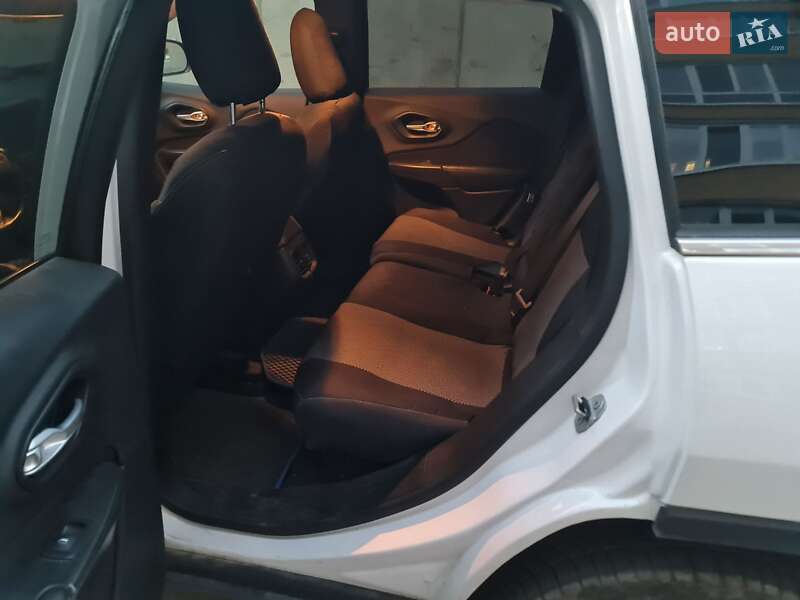 Позашляховик / Кросовер Jeep Cherokee 2016 в Тернополі