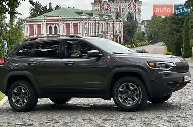 Внедорожник / Кроссовер Jeep Cherokee 2018 в Киеве