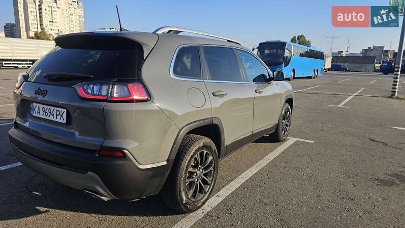 Позашляховик / Кросовер Jeep Cherokee 2020 в Києві