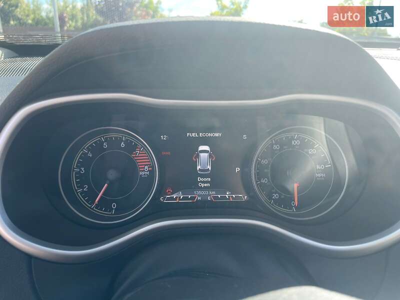 Внедорожник / Кроссовер Jeep Cherokee 2016 в Киеве